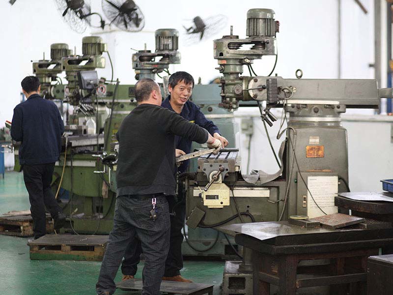 為什么注塑模具成型會(huì)出現(xiàn)頂白？