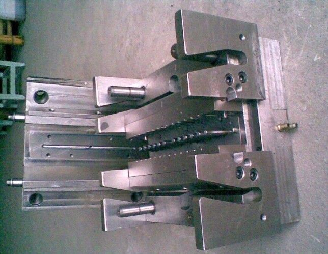 深圳模具廠,什么是注塑模具？